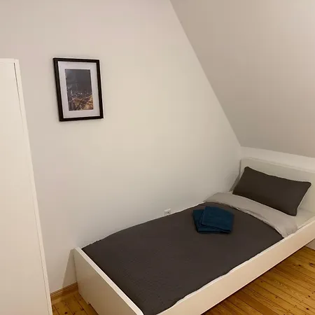 Deluxe Haus *