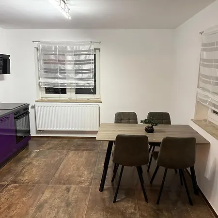 Deluxe Haus